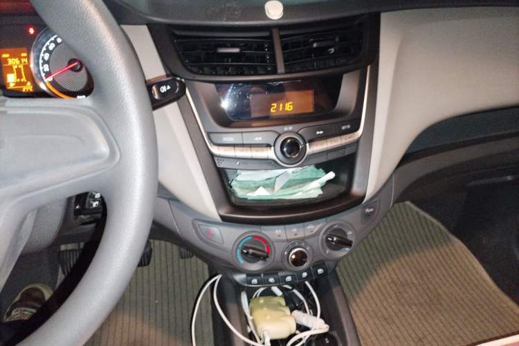 Used Chevrolet Sail 2015 Sail 3 1.3L Manual Ideal Edition Audio And AC Panel