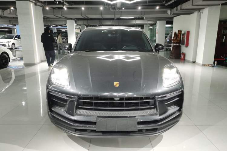 Used Porsche Macan 2023 Macan 2.0T
