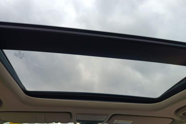 Used Honda CR-V 2021 240TURBO CVT 2WD Comfort Version Headliner