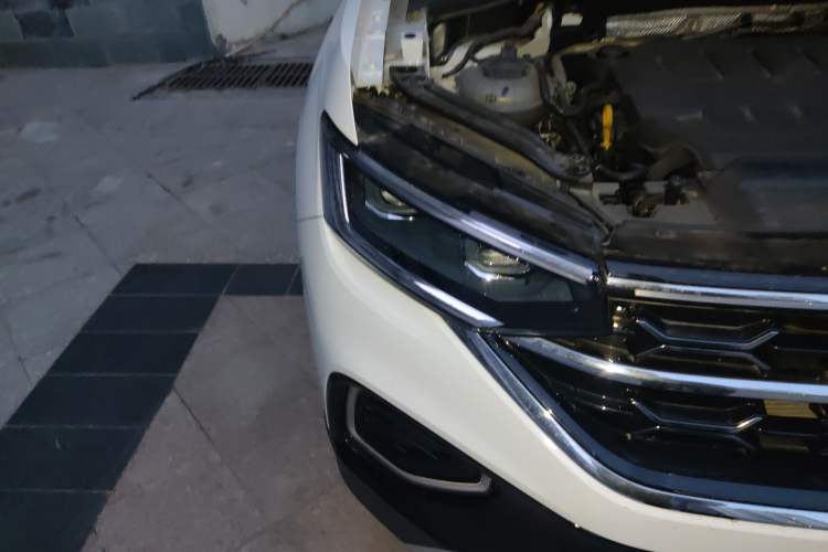 Used Volkswagen Tayron 2023 330TSI Two-Wheel-Drive Luxury Plus Advanced Version
