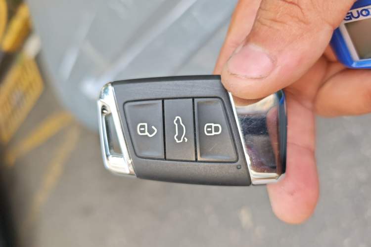 Used Volkswagen FAW-Volkswagen CC 2021 380TSI Striking Edition Vehicle Key