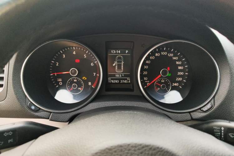 Used Volkswagen Golf 2011 1.4 TSI Comfort Travel Edition Instrument Cluster