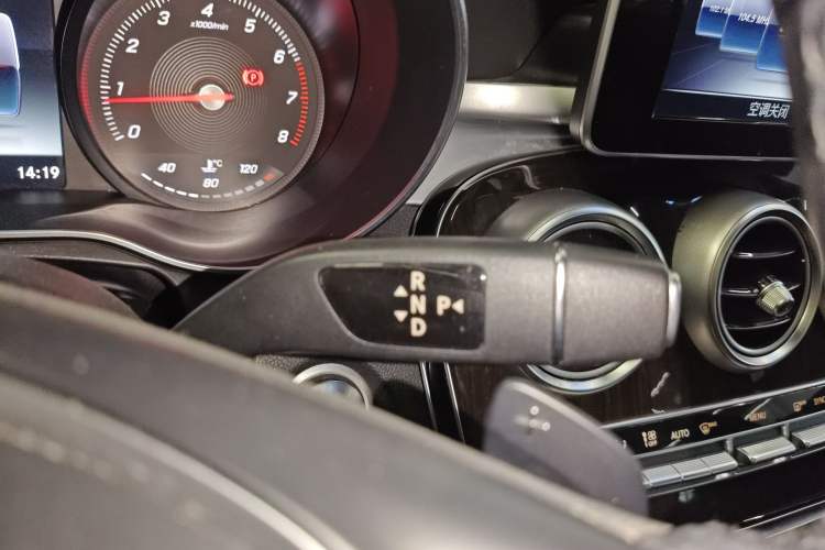 Used Mercedes-Benz GLC 2018 GLC 260 4MATIC Luxury Model