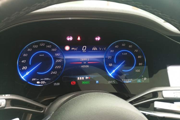 Used Mercedes-Benz EQS SUV 2023 450 4MATIC Pioneer Edition Instrument Cluster