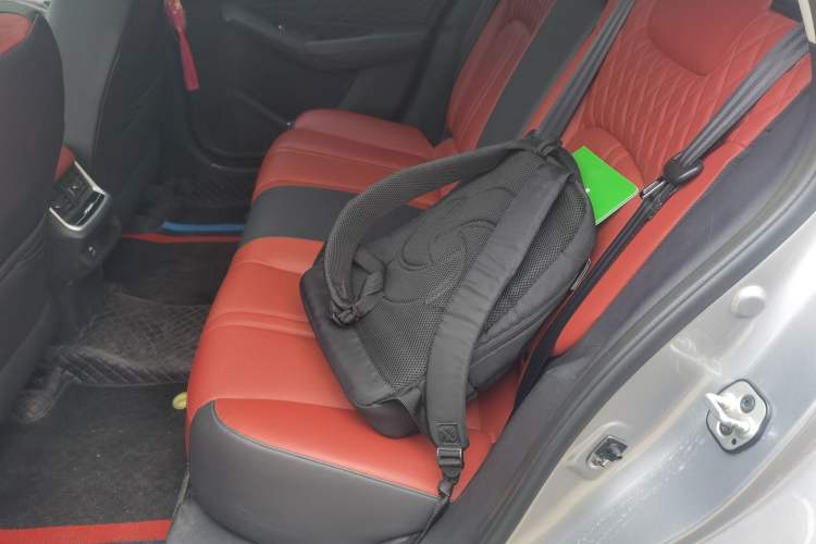 Used Dongfeng Aeolus Yixuan MAX 2021 1.5T Ultra-Stylish Trendsetter Edition Left Rear Seat