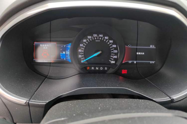 Used Ford Edge 2016 EcoBoost 245 Two-Wheel-Drive Titanium 7-Seater
