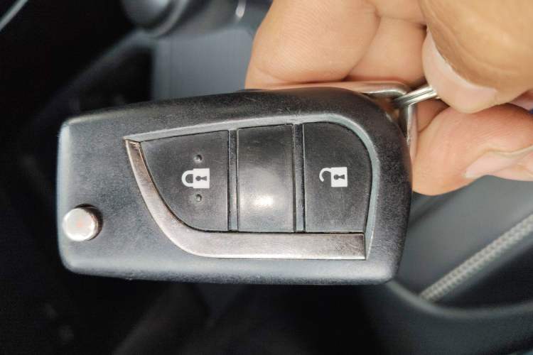 Used Toyota RAV4 2015 2.0L CVT Two-Wheel Drive Fashion Edition
