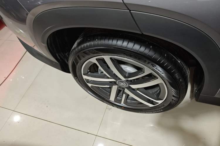 Used BYD Song L DM-i 2025 Intelligent Driving Version 112 km Leading Trim