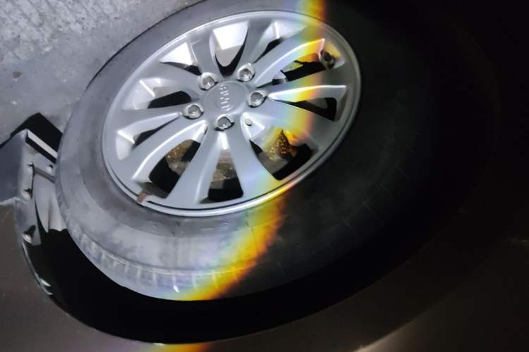 Used BYD G6 2013 1.5TI Manual Luxury Model Right Front Wheel Hub