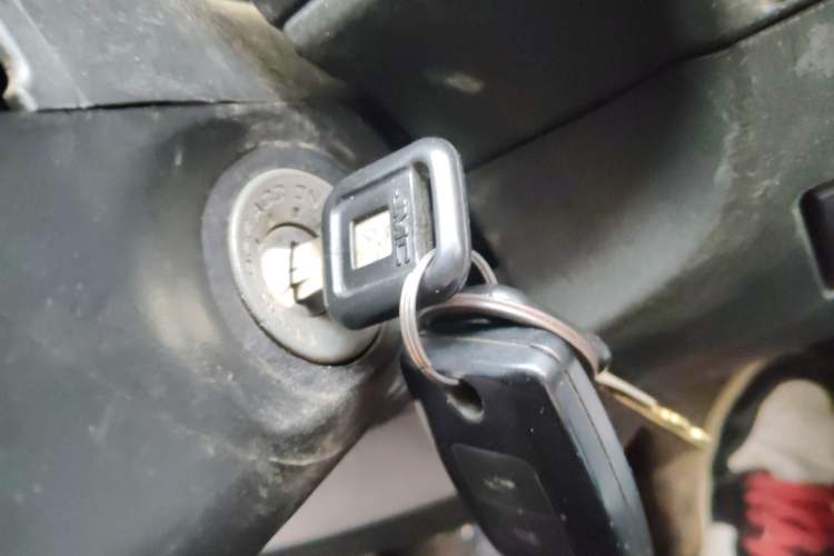 Used JMC Baodian 2016 2.8T New Value-Added Diesel Two-Wheel Drive Extended Cargo Basic Version JX493ZLQ4F
