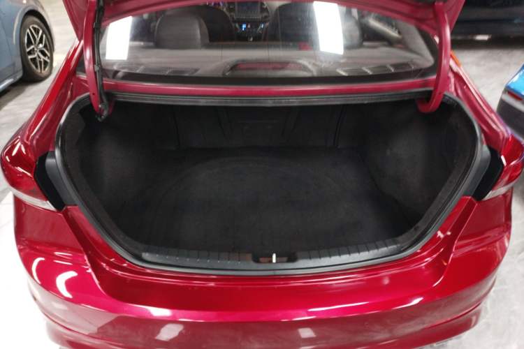 Used Hyundai Elantra (6th Generation / Lingdong) 2018 1.4T Dual-Clutch Xuan Dong · Dynamic Edition