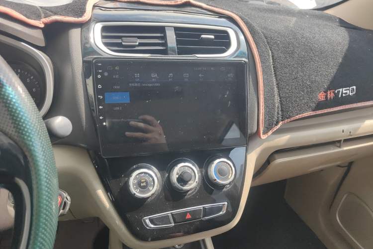 Used Jinbei 750 2015 1.5L Comfort Model