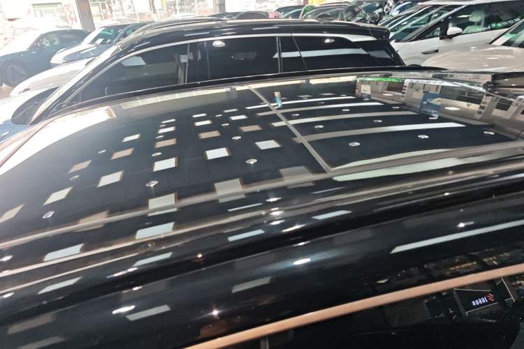 Used Lynk & Co 08 EM-P 2023 220 km Limited-Time Edition