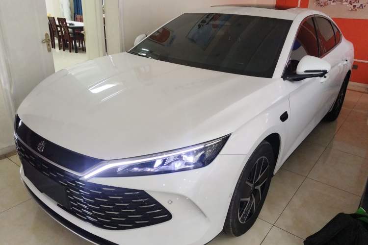 Used BYD Qin L 2025 DM-i Smart Drive 120KM Superior Model
