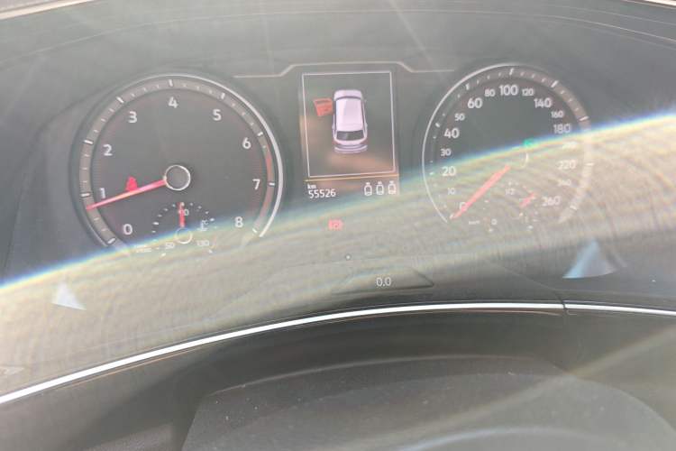 Used Volkswagen Tayron 2020 280TSI Two-Wheel Drive Luxury Connect Edition Odometer Close Up