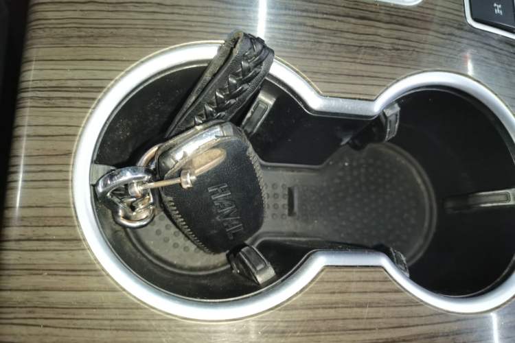 Used Haval H9 2016 2.0T Four-Wheel Drive Luxury 7-Seater Vehicle Key