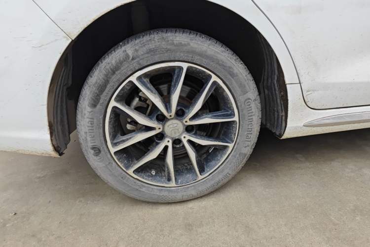 Used BYD Song MAX 2018 1.5T Automatic Smart Connect Elite Model with 6 Seats