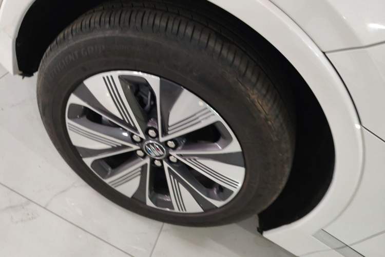 Used Buick E5 2025 Model 620KM Prestige Edition
