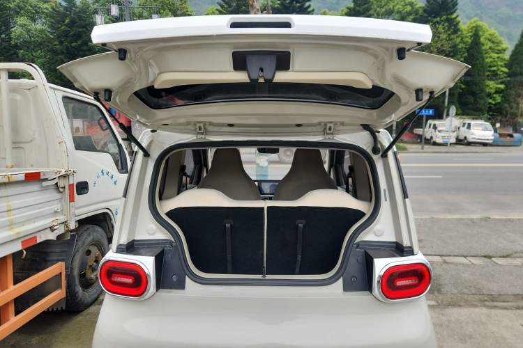 Used Wuling Hongguang MINIEV 2024 3rd Generation 215km Advanced Version Trunk