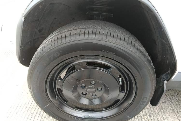 Used iCAR V23 2025 401 Two-Wheel Drive Intelligent Driving Version Left Front Wheel Hub