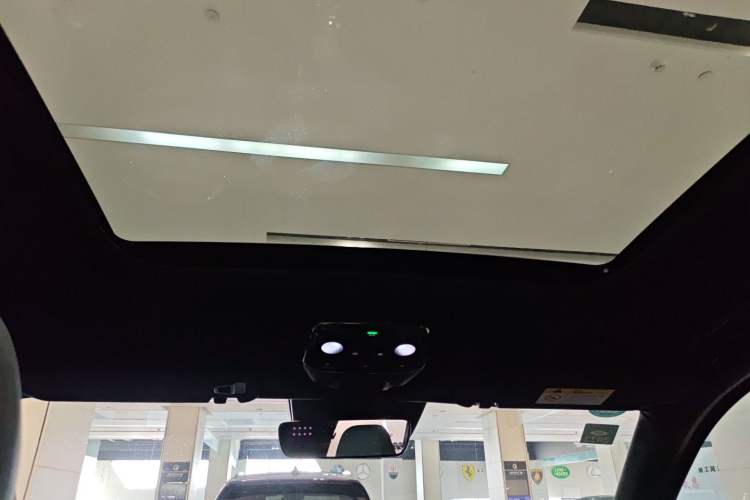 Used Nio ES8 2020 415 km Signature Edition 6-Seater Version Headliner