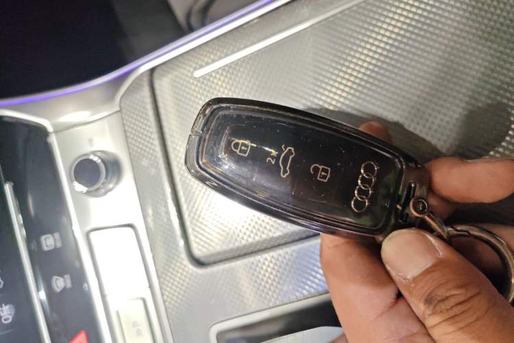 Used Audi A7L 2024 45 TFSI quattro Luxury Edition Vehicle Key