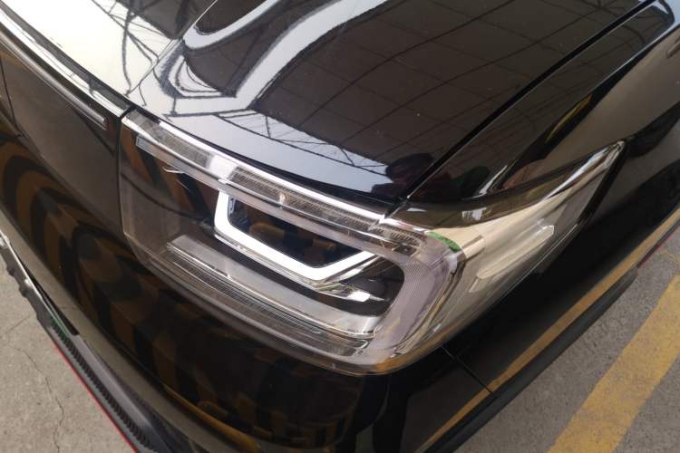 Used Wuling Hongguang MINIEV 2022 GAMEBOY 300km Enthusiast Model with Lithium Iron Phosphate Left Front Headlight