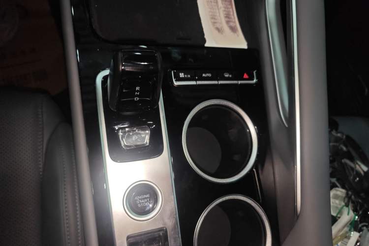 Used Geely Auto Emgrand X7 Sport 2026 Model 1.5TD Aspirational