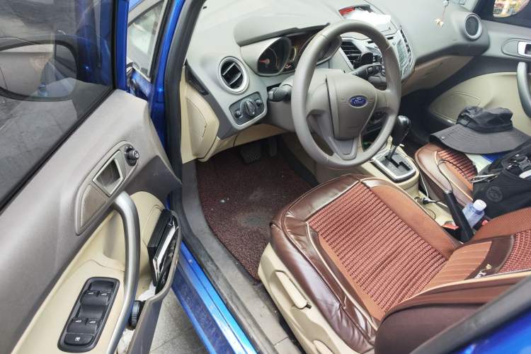 Used Ford Fiesta 2011 Hatchback 1.5L Automatic Fashion Edition