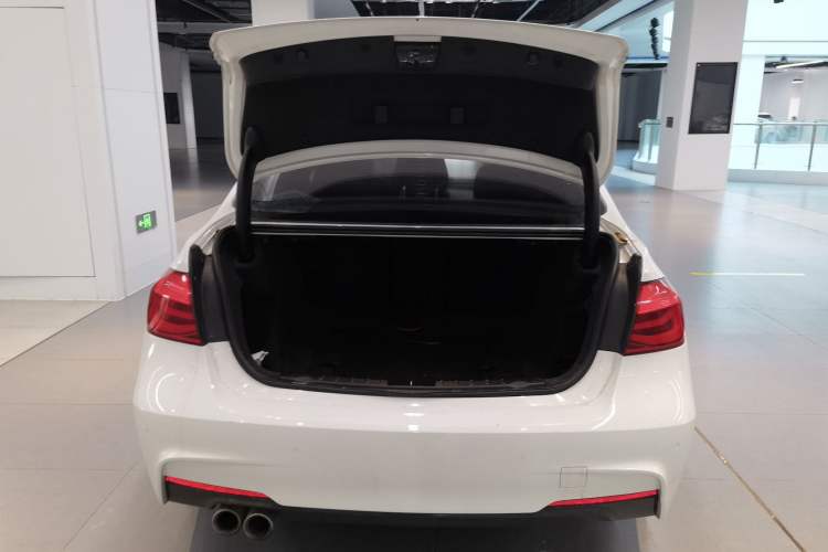 Used BMW 3 Series 2019 320i M Sport Package
