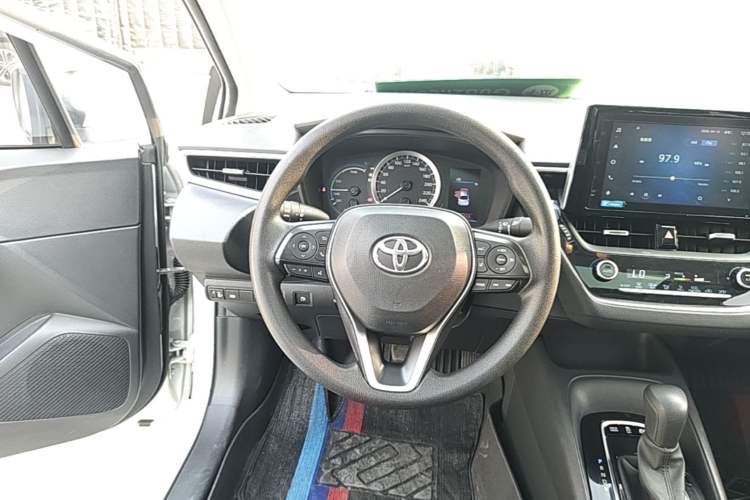 Used Toyota Corolla 2021 Dual-Motor 1.8L E-CVT Elite Edition Steering Wheel