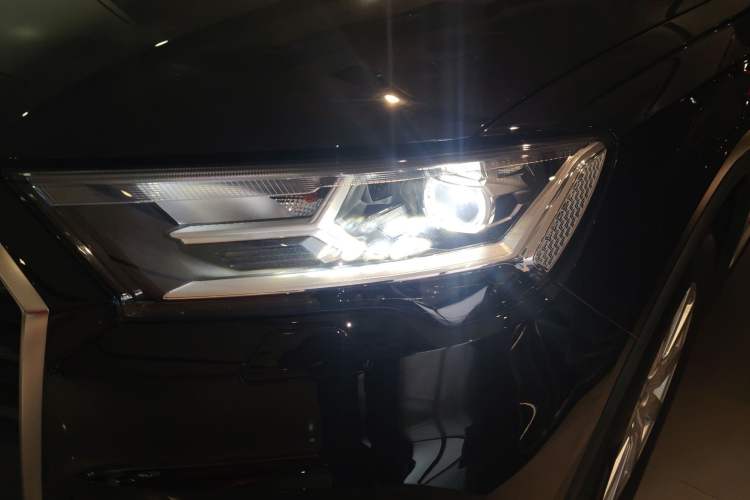 Used Audi Q7 2021 2.0T Standard Version European Specification