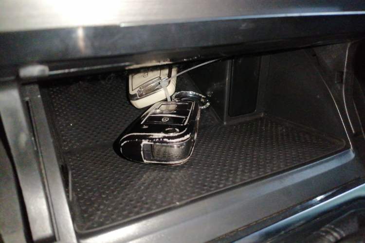 Used Volkswagen Golf 2016 230TSI Automatic Luxury Version
