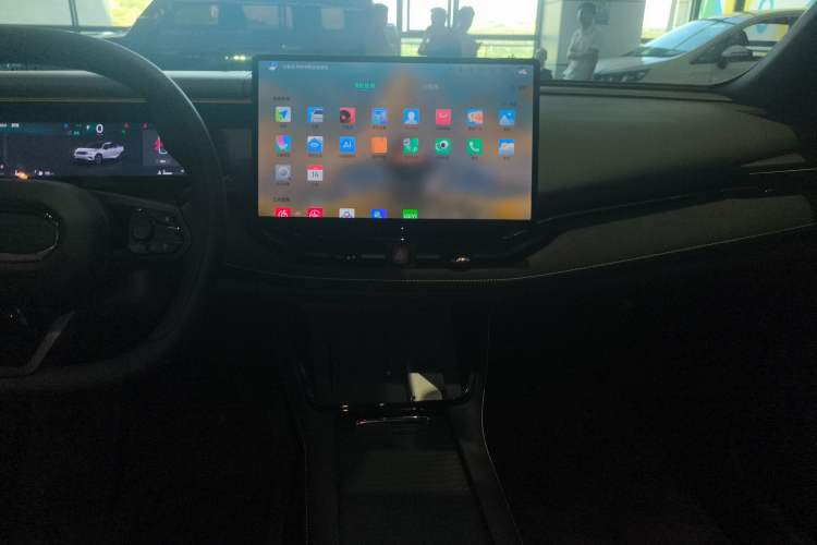 Used Lynk & Co 06 2025 Renew 1.5T Halo Audio And AC Panel