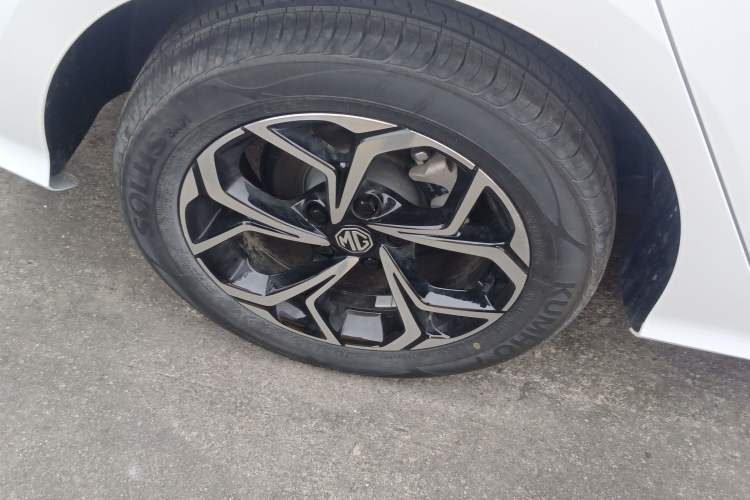 Used MG 5 2023 180 DVVT Manual Fashion Edition