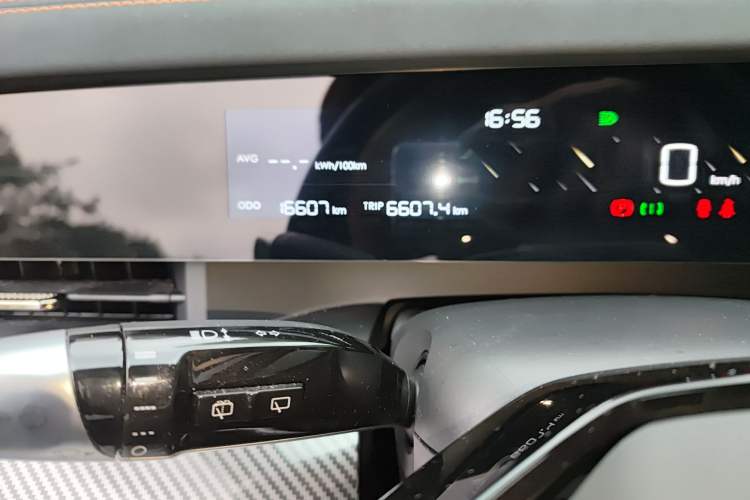 Used NETA L 2024 Extended-Range 310 Flash-Charge Red Edition