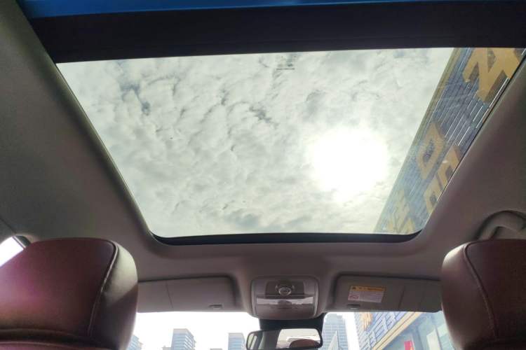 Used Roewe RX5 2016 30T Four-Wheel Drive Automatic Internet Smart Luxury Edition
