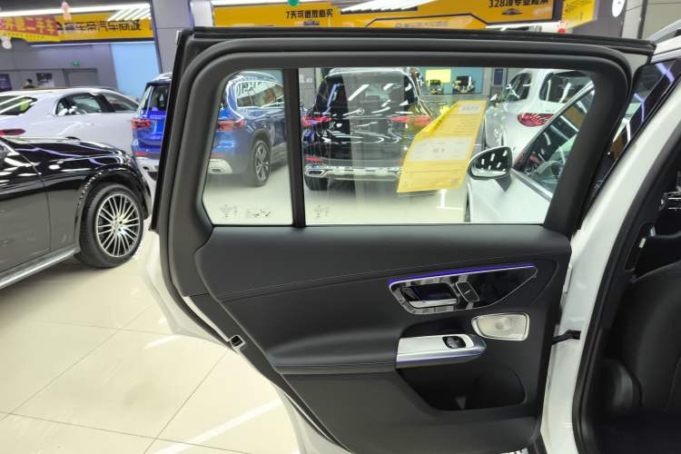 Used Mercedes-Benz GLC 2023 GLC 300 L 4MATIC Luxury 7-Seater