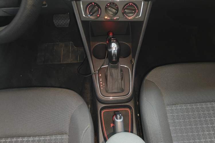 Used Volkswagen Polo 2014 1.4L Automatic Comfort Edition