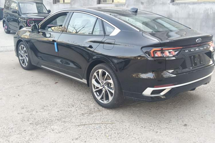 Used Ford Mondeo 2025 2.0T EcoBoost Ultimate Edition