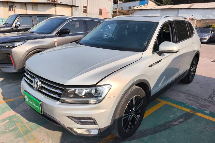 Used Volkswagen Tiguan L 2021 330TSI Automatic Two-Wheel Drive Smart Edition