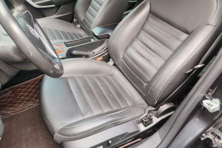 Used Buick Regal 2014 1.6T Fashionable Tech Edition
