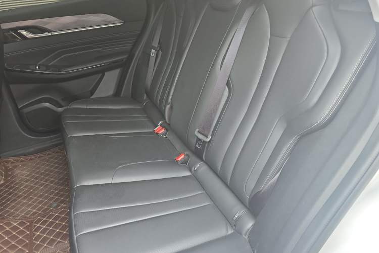 Used Dongfeng Aeolus Mage 2023 DH-i 1.5T Luxury Edition