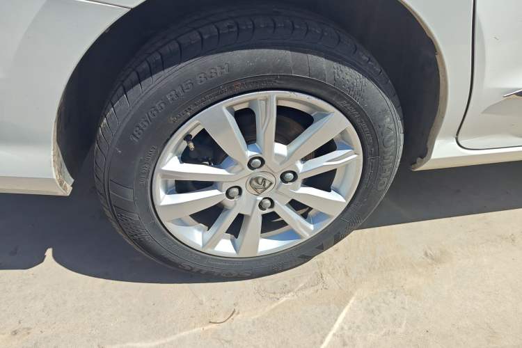 Used Baojun 360 2018 1.5L Manual Elite Version National V Right Rear Wheel Hub