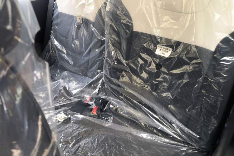 Used CHANGAN NEVO Lumin 2026 Model Treasure Edition 205km Passionate Beige Ningde