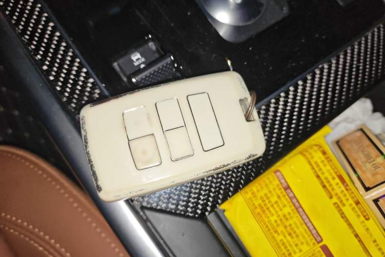 Used Jaguar XEL 2024 2.0T 250 PS R-DYNAMIC S Ebony Black Sport Edition
