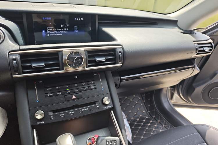 Used Lexus IS 2017 300 Leading Edition
