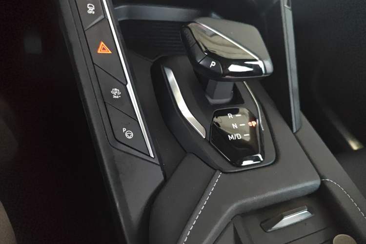 Used Lynk & Co 06 2023 Remix 1.5T Shero
