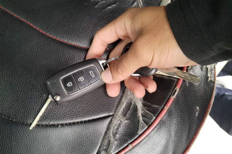 Used Wuling Hongguang S3 2019 1.5L Manual Standard Version China VI Standard