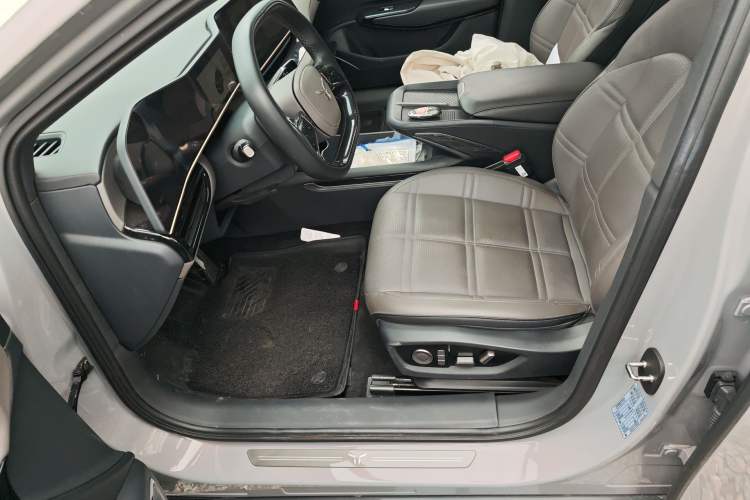 Used Hongqi EH7 2024 690 Pro Driver Seat